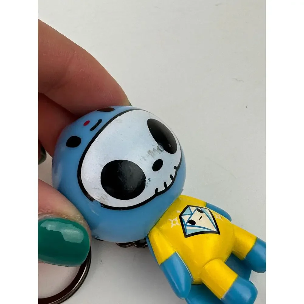 Tokidoki Portafortuna Qee Leo Keychain Figurine Charm Blue Guy FLAW